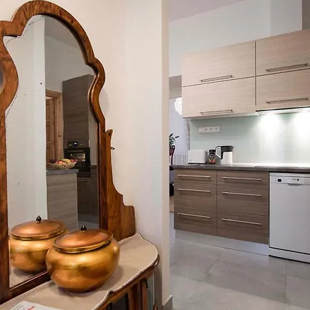 Lovely Flat Near The Danube *