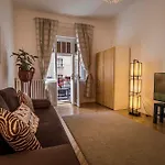 Lovely Flat Near The Danube Daire *