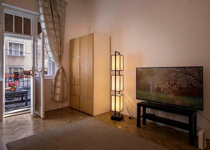 Lovely Flat Near The Danube 아파트 *